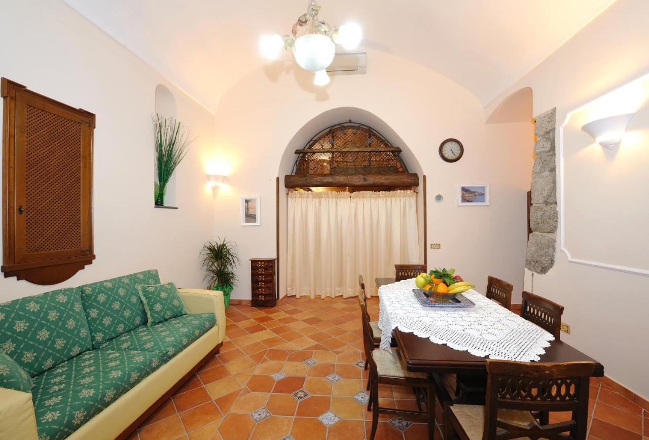 La Residenza Del Saraceno Hotel Amalfi Exterior photo